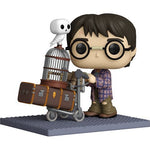 Harry Potter: Harry Potter pushing Trolley - 6” Funko Pop! Deluxe